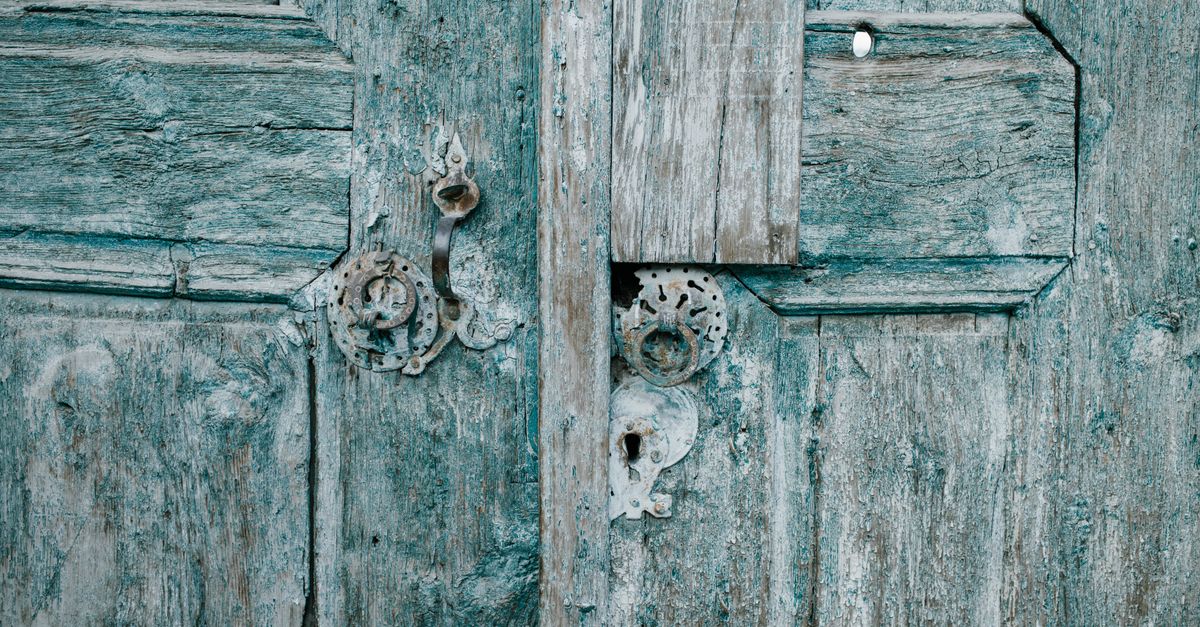 front door lock key — Bolt Locksmiths